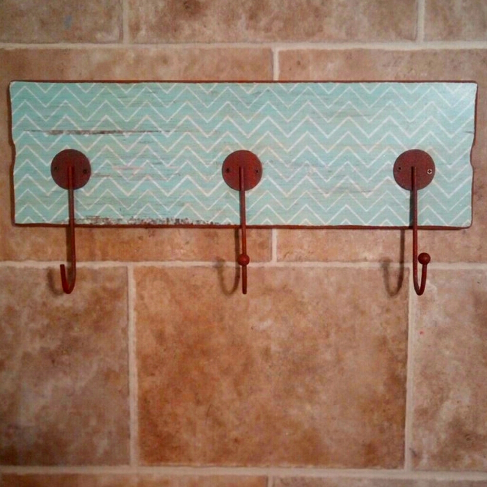 Wall hanger